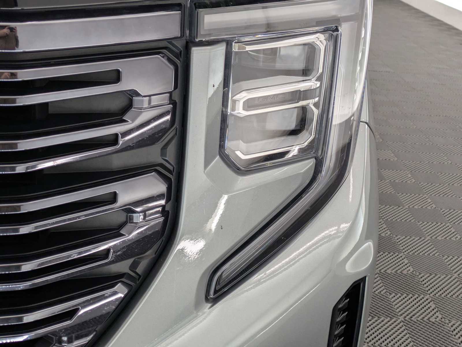 Used 2025 GMC Sierra 1500 Denali Ultimate image 10