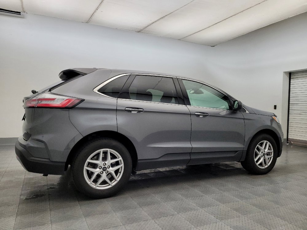 Used 2023 Ford Edge SEL image 10
