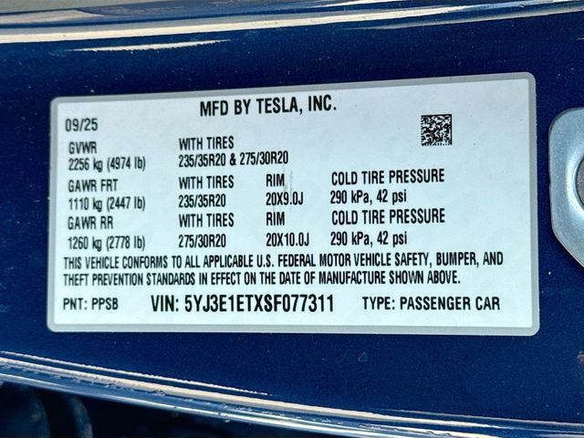 Used 2025 Tesla Model 3 Performance image 31