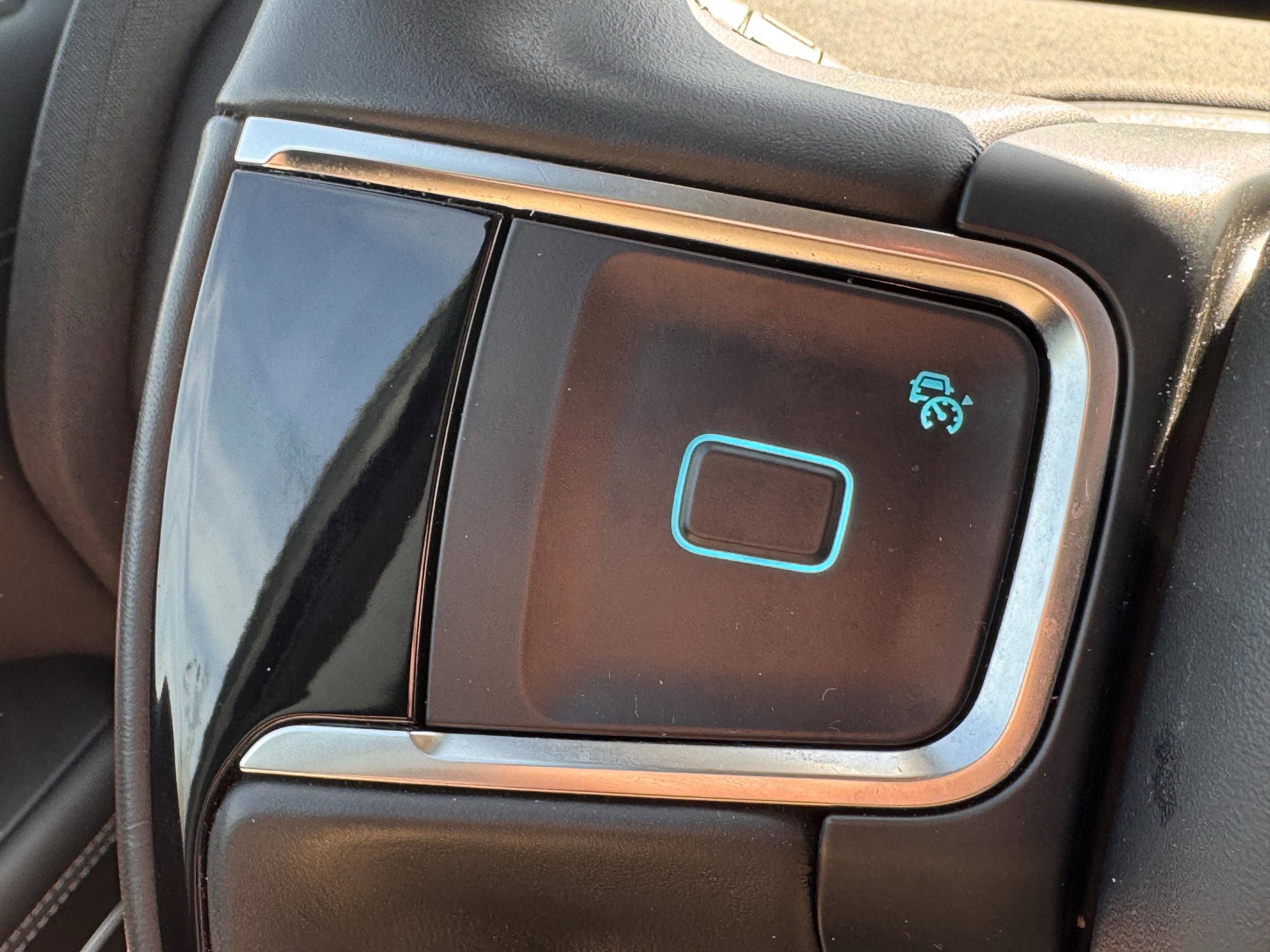Used 2025 Ford Expedition Platinum image 10