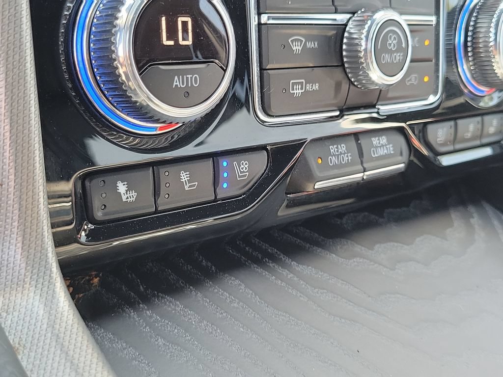 Used 2023 GMC Yukon Denali AWD/4WD image 35