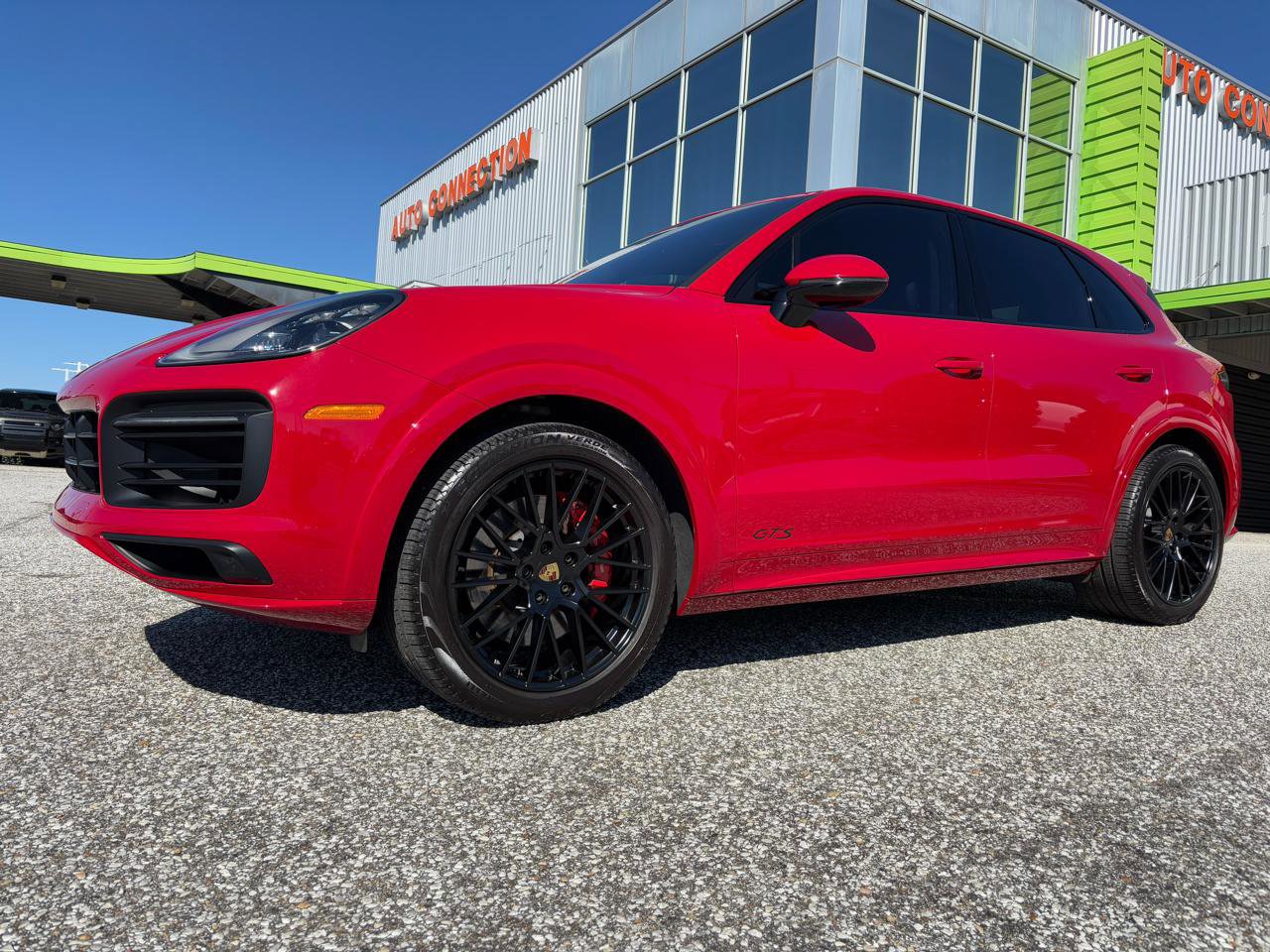 Used 2023 Porsche Cayenne GTS image 34