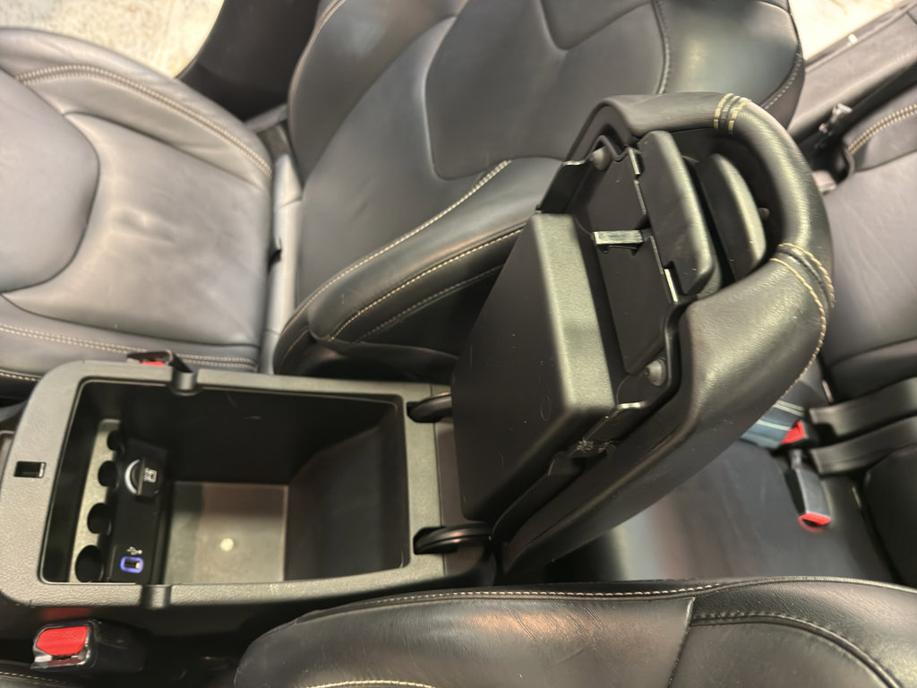 Used 2015 Jeep Cherokee Limited image 21