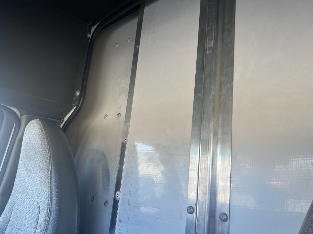 Used 2015 Chevrolet Express 3500 image 13