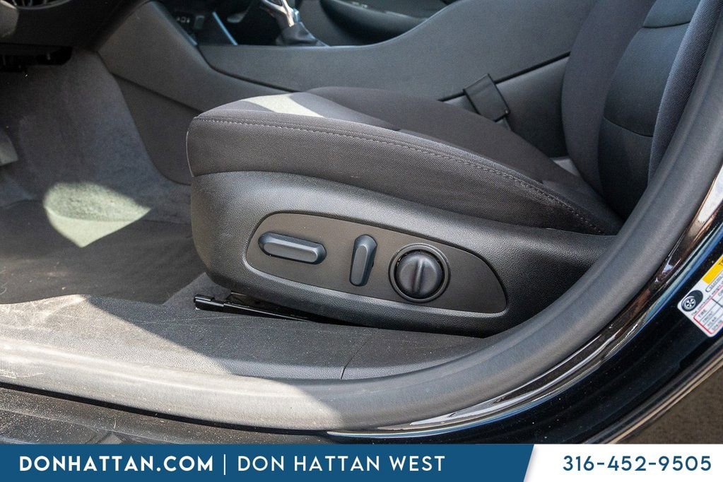 Used 2024 Chevrolet Malibu LT image 16