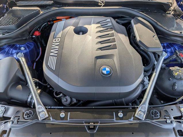 New 2026 BMW 550e xDrive AWD/4WD image 17