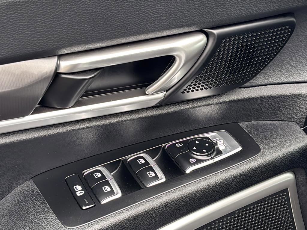 Used 2023 Kia Telluride LX image 16