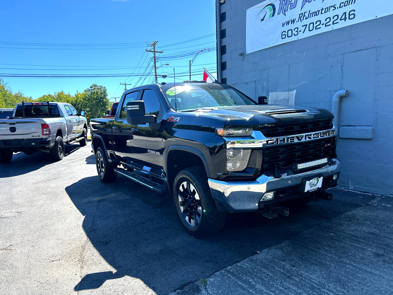 Used 2020 Chevrolet Silverado 2500 LT w/ All Star Edition image 2
