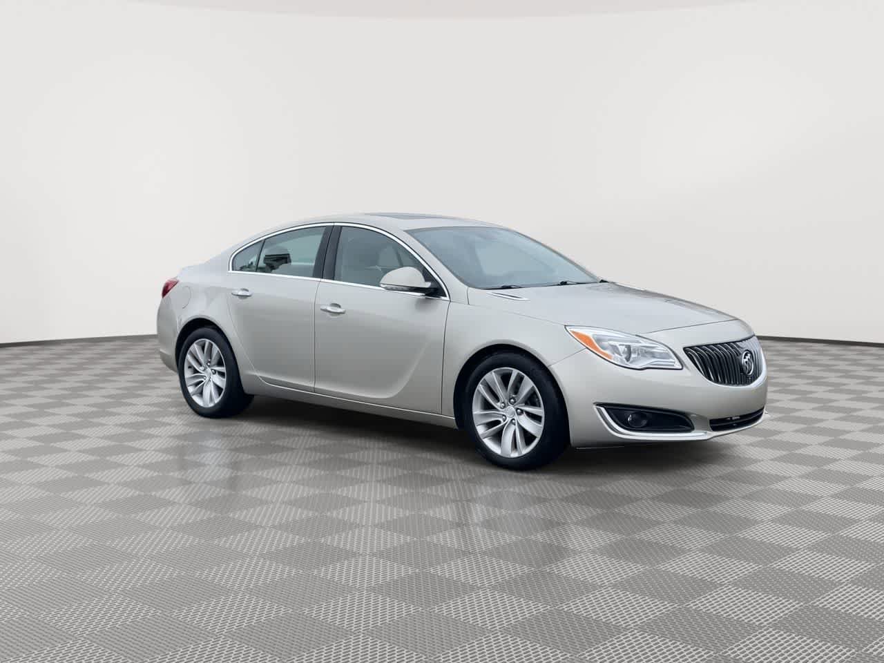 Used 2014 Buick Regal Premium FWD image 2