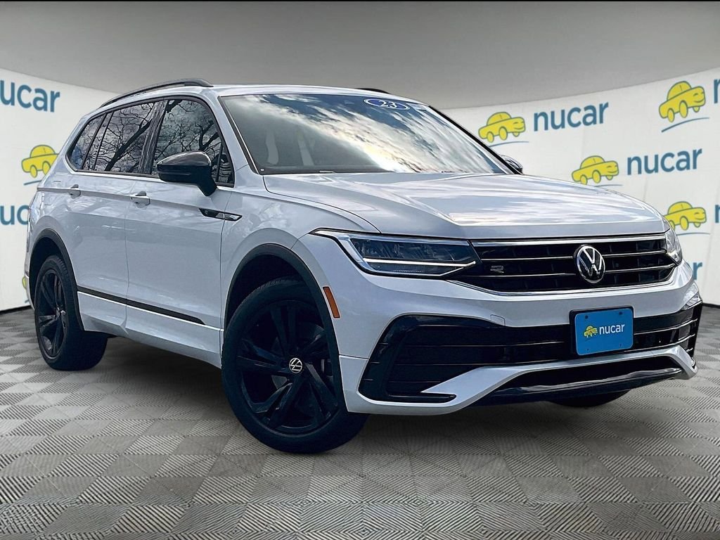 Used 2023 Volkswagen Tiguan SE R-Line AWD/4WD image 1
