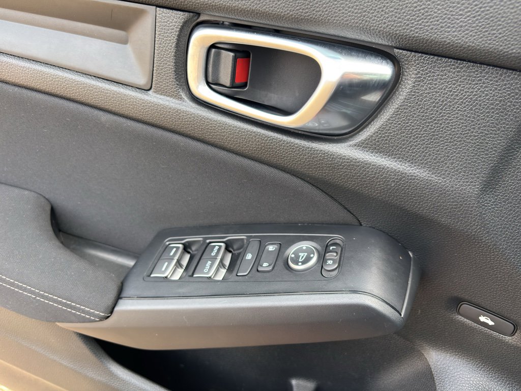 Used 2025 Honda Civic Sport image 22
