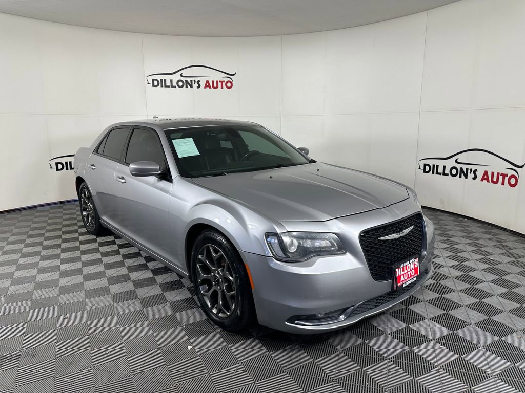 Used 2016 Chrysler 300 S image 9