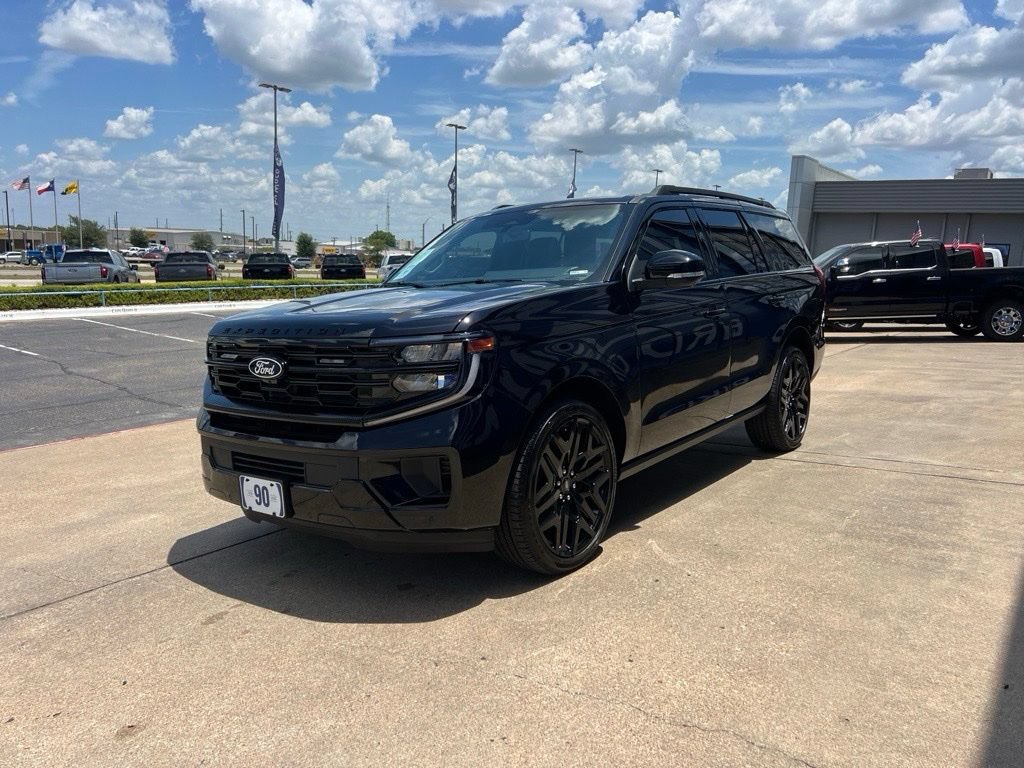 New 2027 Ford Expedition Platinum w/ Stealth Appearance Package RWD image 4