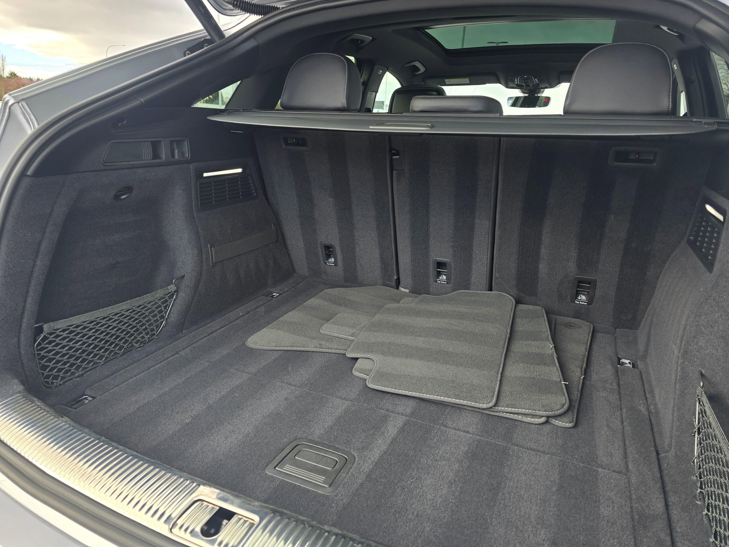 Used 2023 Audi SQ5 Prestige w/ Prestige Package image 24