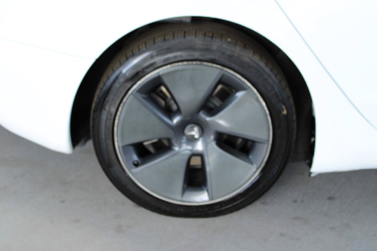Used 2022 Tesla Model 3 RWD image 6