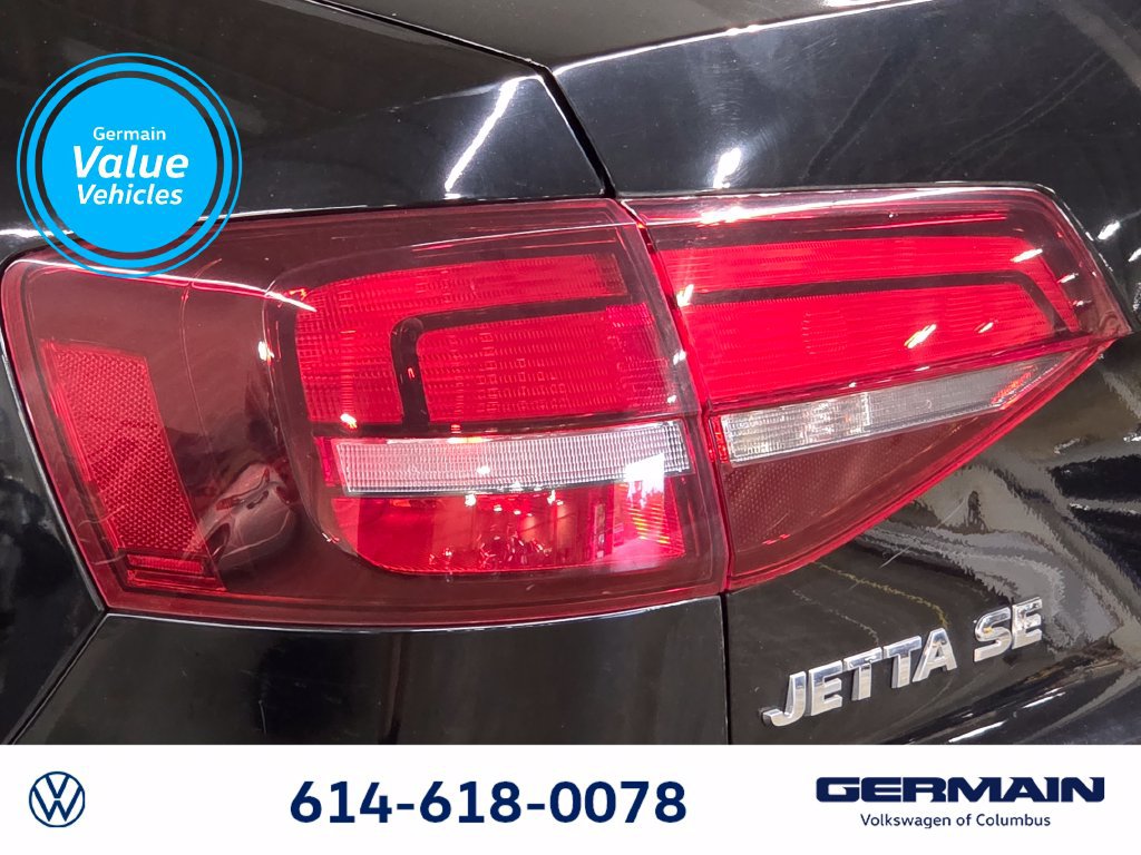 Used 2017 Volkswagen Jetta SE FWD image 13