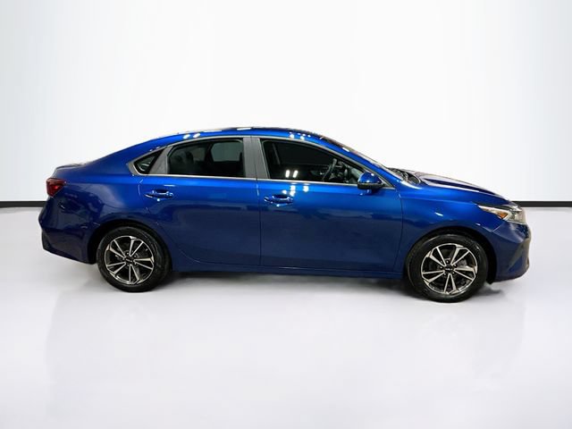 Used 2023 Kia Forte LXS w/ LXS Technology Package FWD image 8