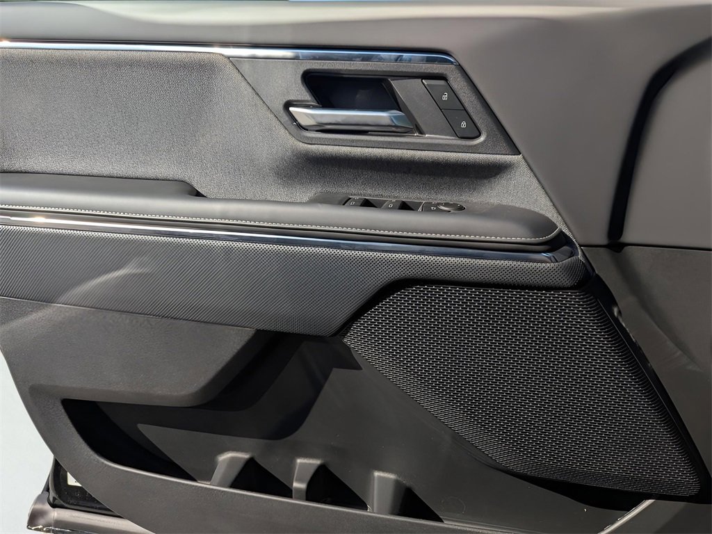 New 2026 GMC Sierra EV Elevation image 22