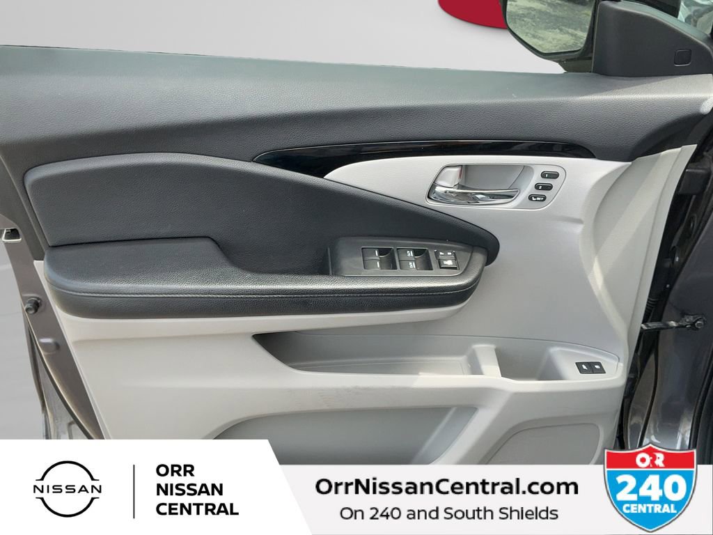 Used 2017 Honda Pilot Elite image 18