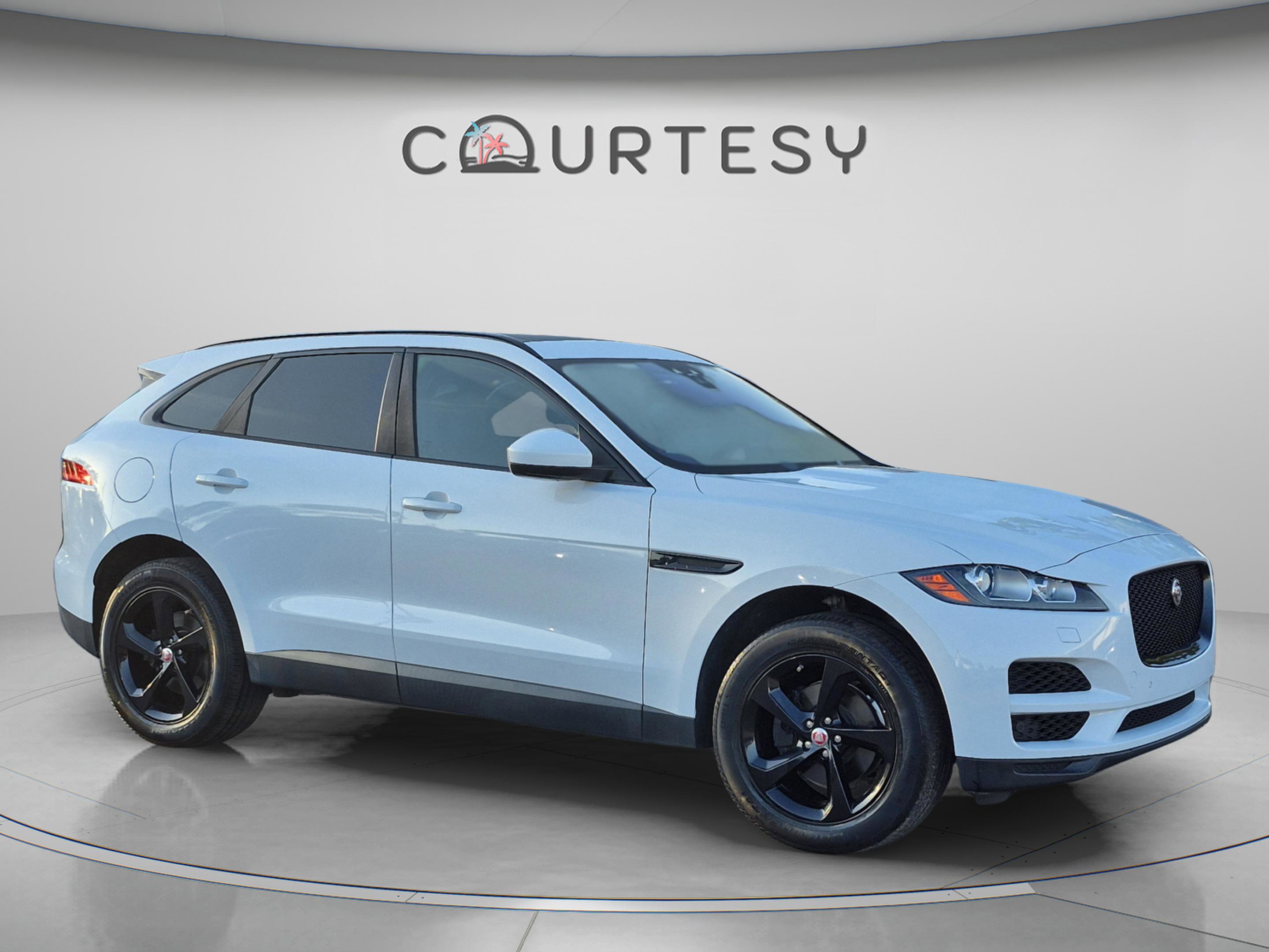 Used 2018 Jaguar F-PACE Premium AWD/4WD image 7