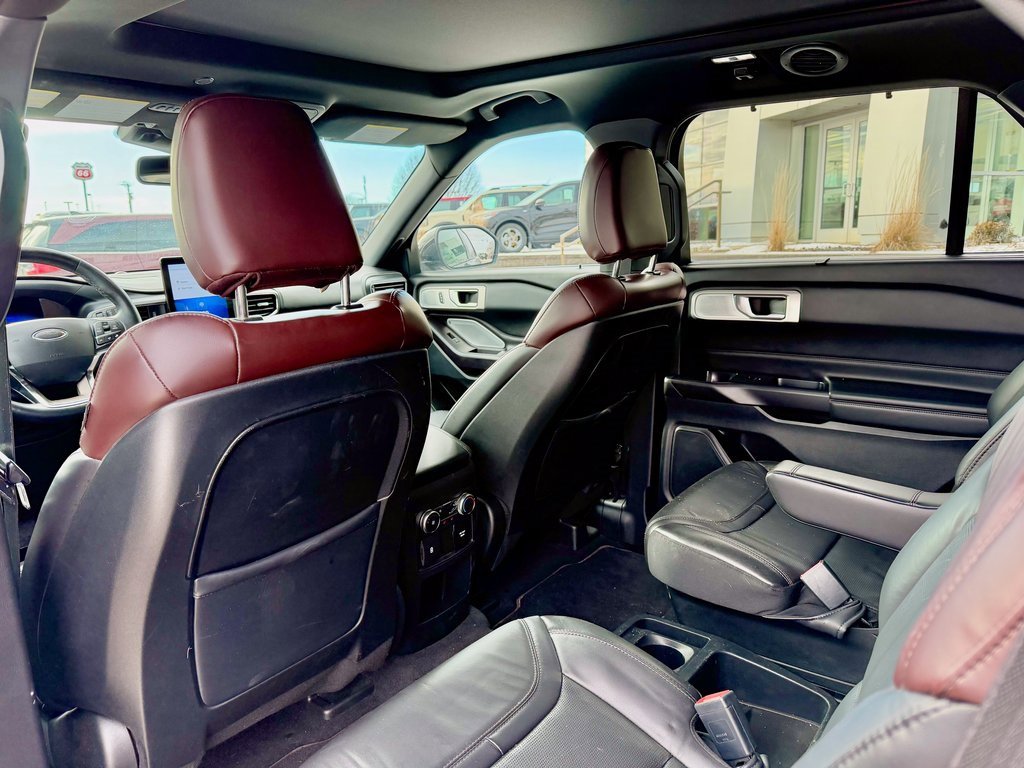 Certified 2020 Ford Explorer Platinum w/ Premium Technology Package image 12