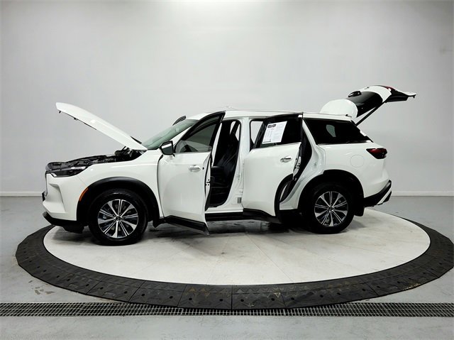 Used 2025 INFINITI QX60 Pure image 12
