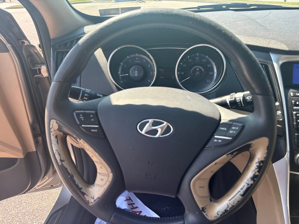 Used 2011 Hyundai Sonata Limited FWD image 15