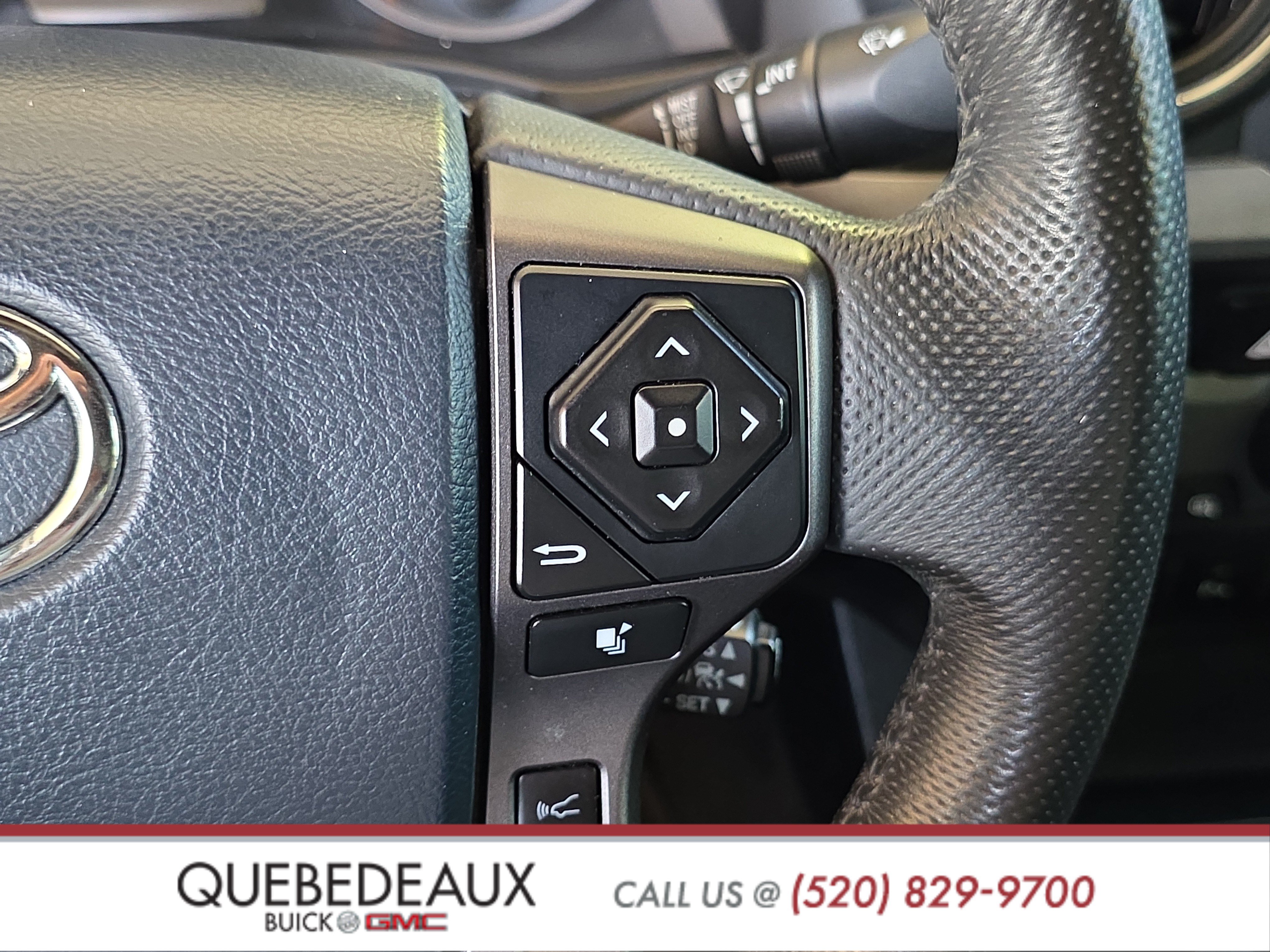 Used 2020 Toyota Tacoma TRD Off-Road w/ Technology Package AWD/4WD image 13