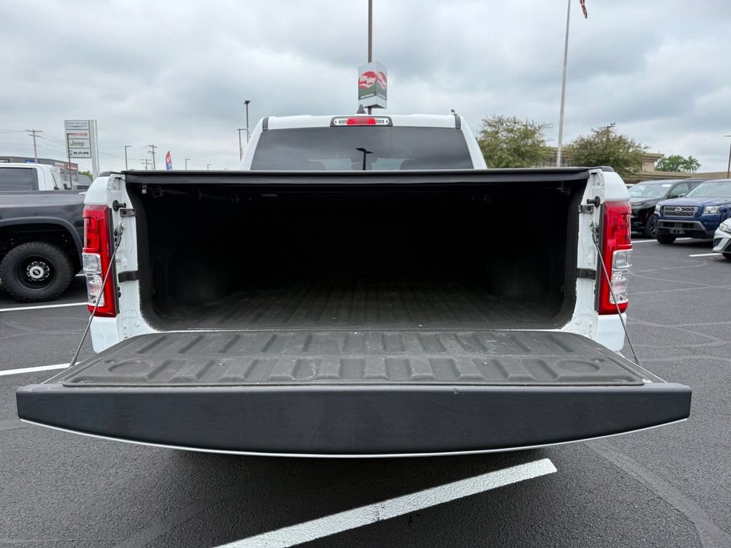 Used 2022 RAM 1500 Big Horn AWD/4WD image 16