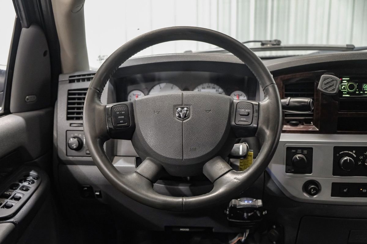 Used 2008 Dodge Ram 3500 Truck Laramie w/ Trailer Tow Group AWD/4WD image 15