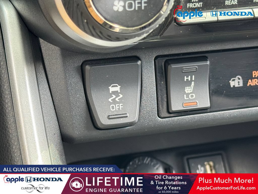 Used 2023 Toyota RAV4 XLE Premium AWD/4WD image 32