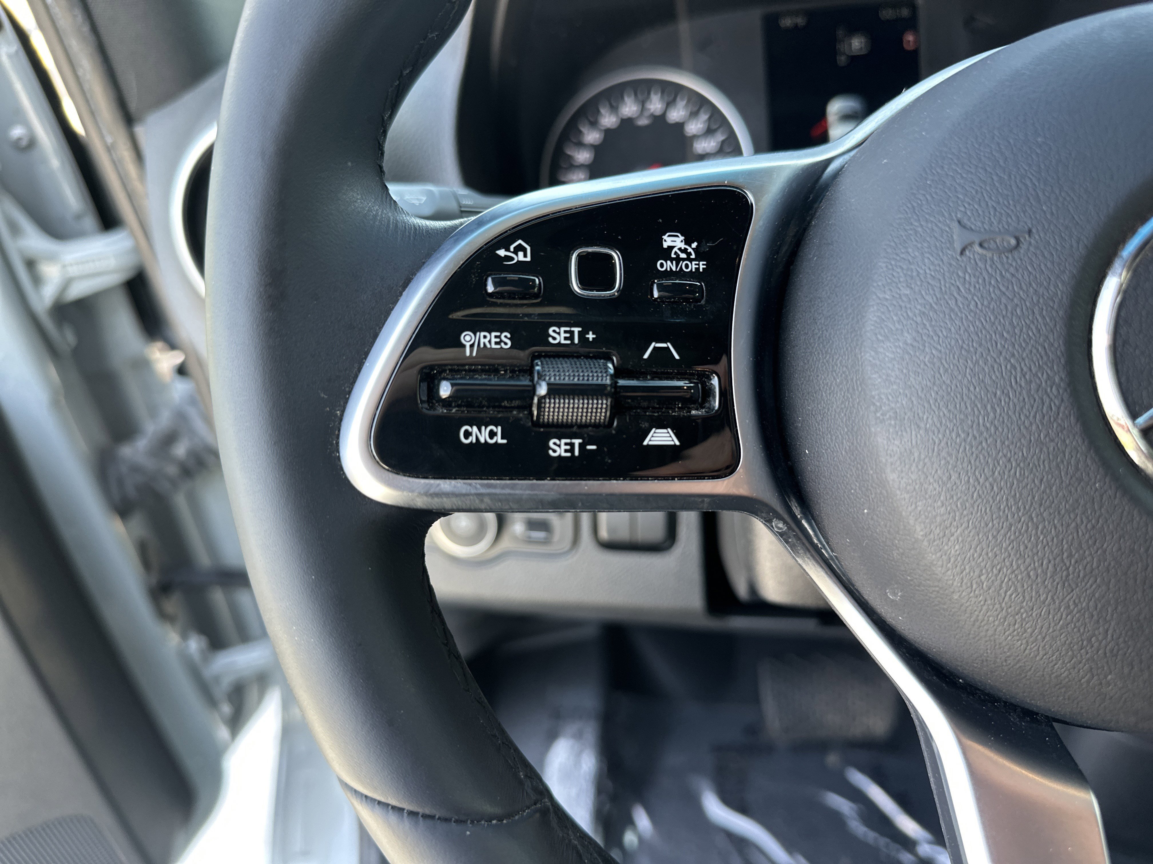 Used 2023 Mercedes-Benz Sprinter 2500 image 19