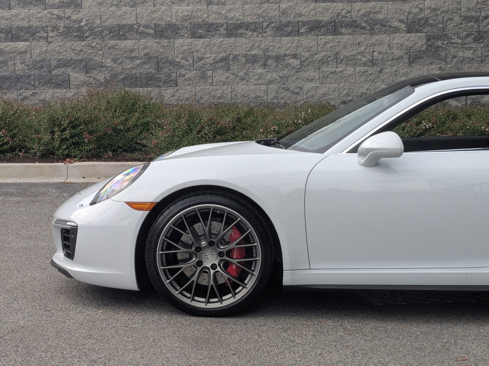 Used 2017 Porsche 911 Carrera 4S image 11