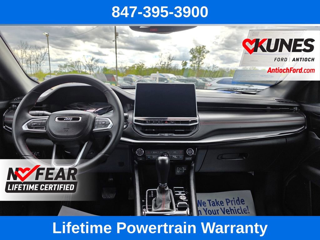 Used 2024 Jeep Compass Trailhawk AWD/4WD image 33