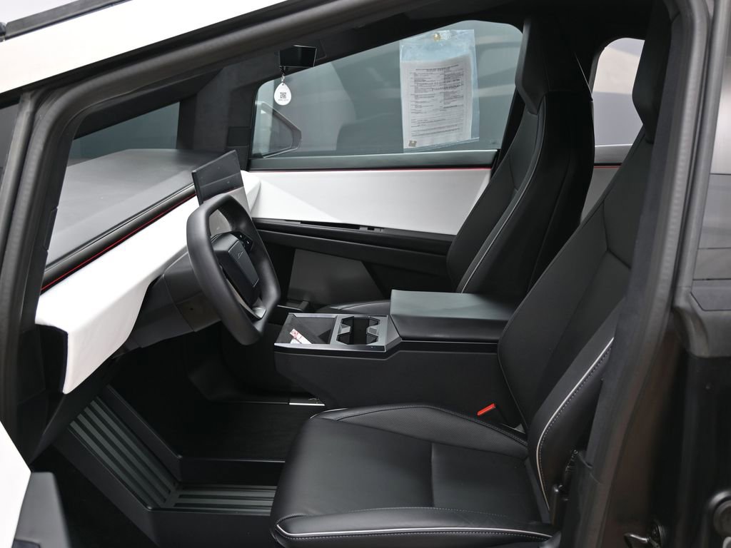 Used 2024 Tesla Cybertruck AWD Crew Cab image 14