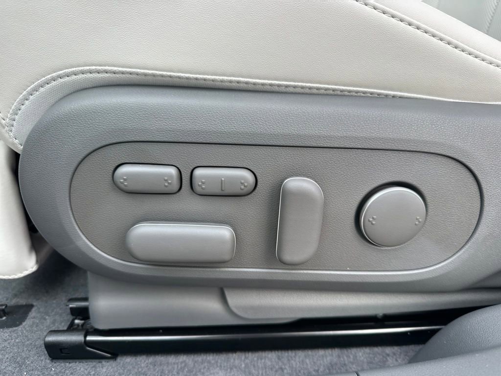 New 2026 Hyundai Ioniq 5 Limited image 12