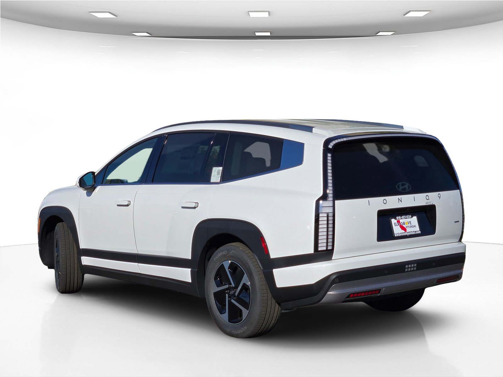 New 2026 Hyundai Ioniq 9 SE image 5