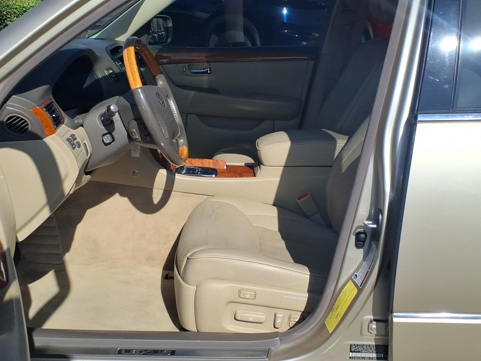 Used 2006 Lexus LS 430 image 16