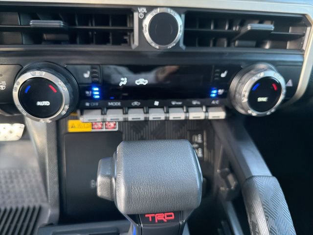 Certified 2024 Toyota Tacoma TRD Sport w/ TRD Sport Premium Package AWD/4WD image 22