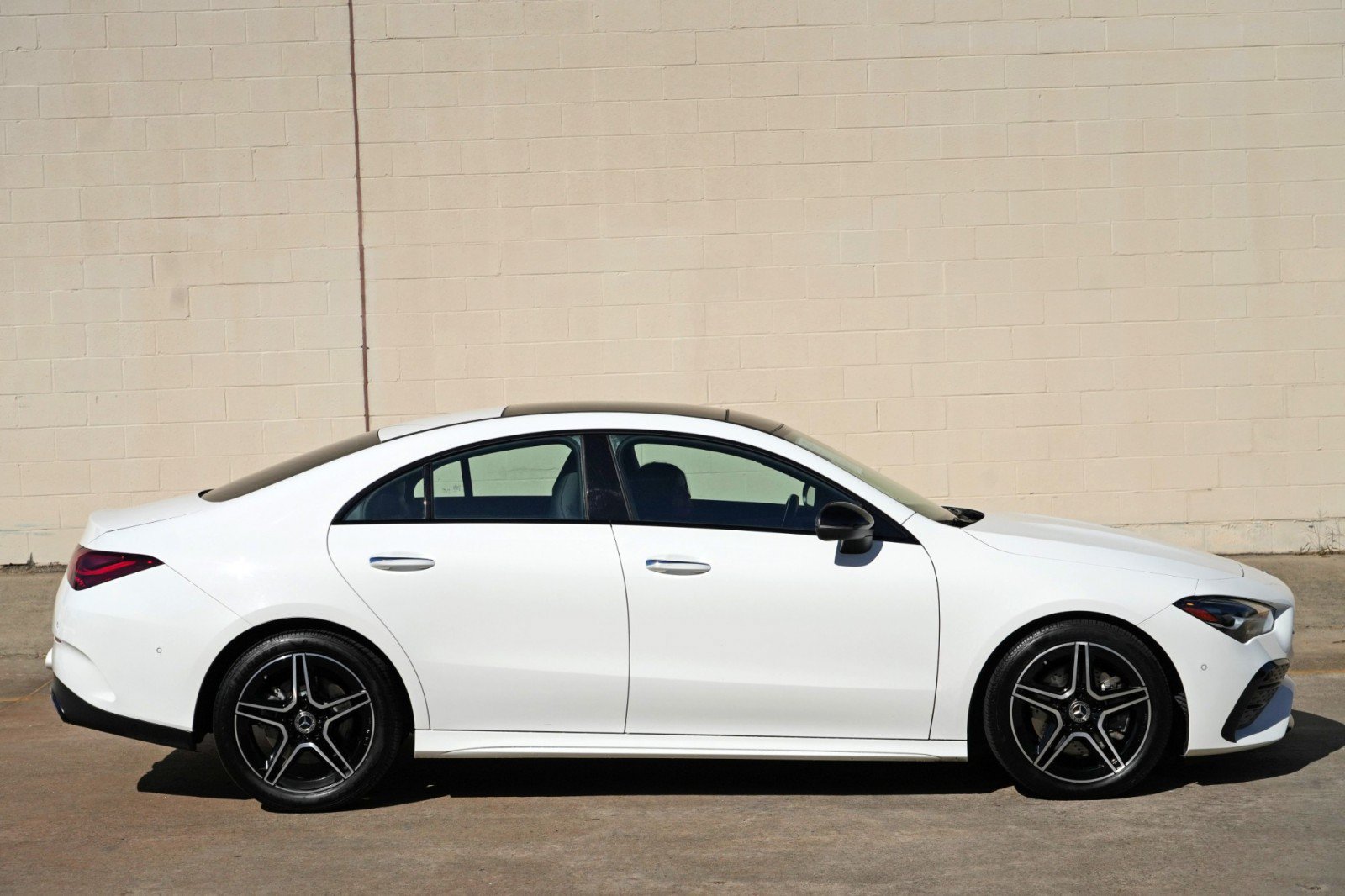 Used 2024 Mercedes-Benz CLA 250 w/ AMG Night Package image 52