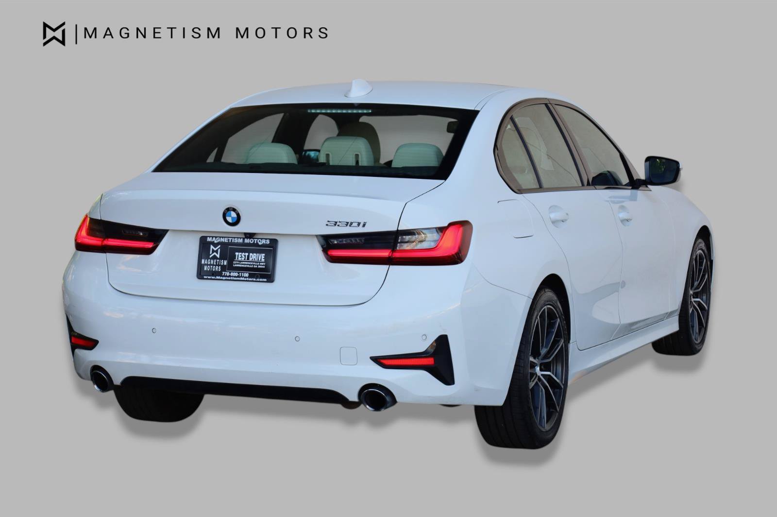 Used 2022 BMW 330i Sedan w/ Driving Assistance Package RWD image 11