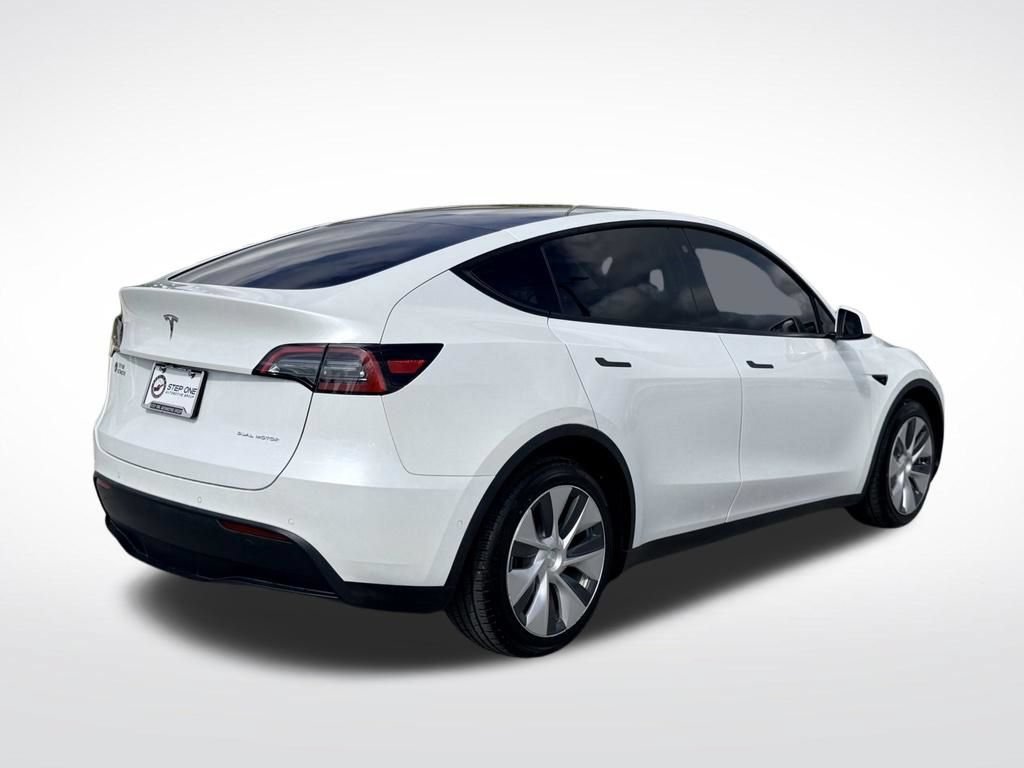 Used 2021 Tesla Model Y Long Range AWD/4WD image 6