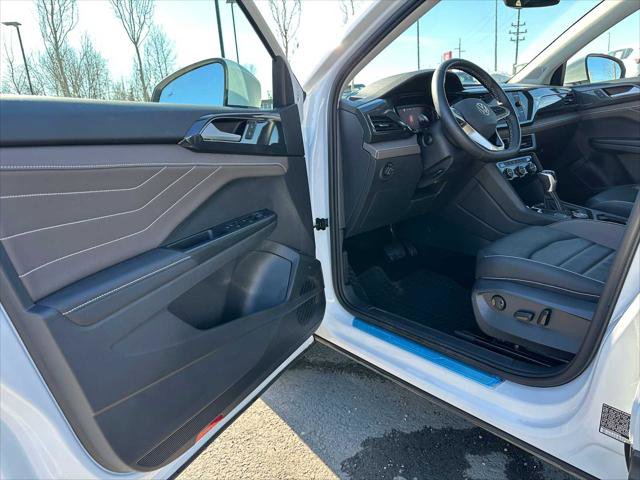Used 2024 Volkswagen Taos SEL AWD/4WD image 19