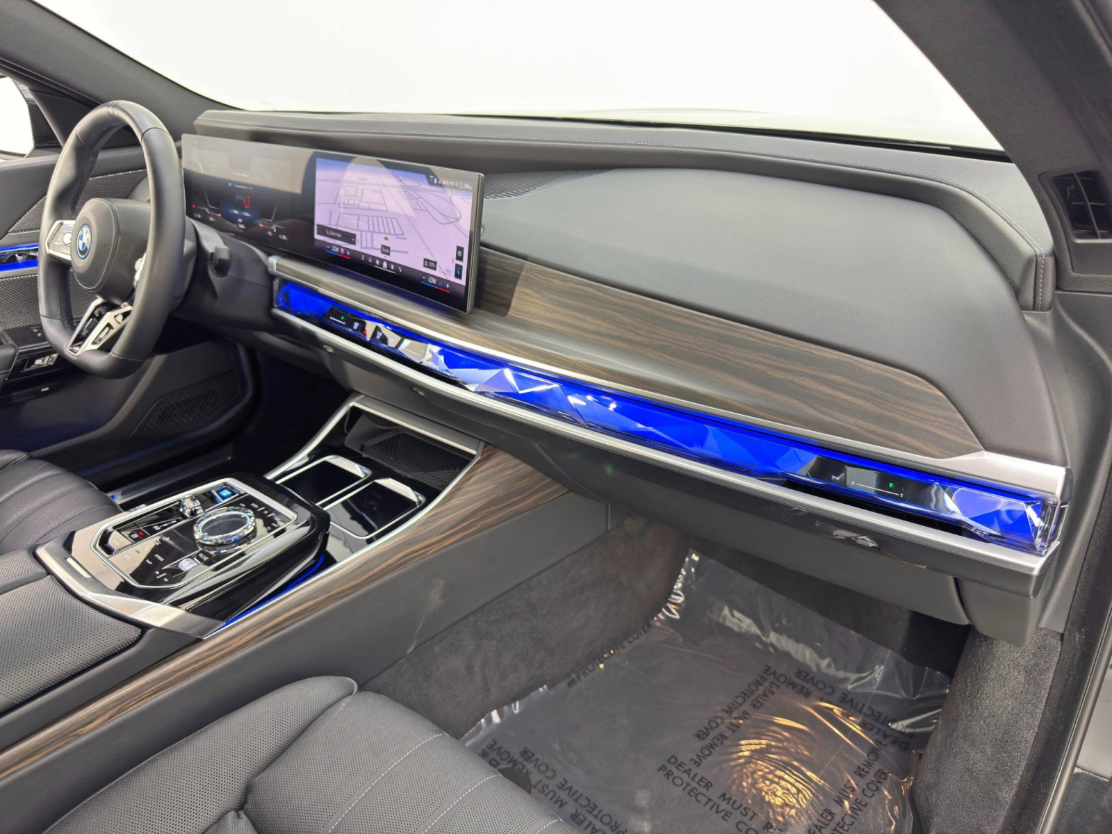 Used 2024 BMW i7 eDrive50 w/ M Sport Package image 15