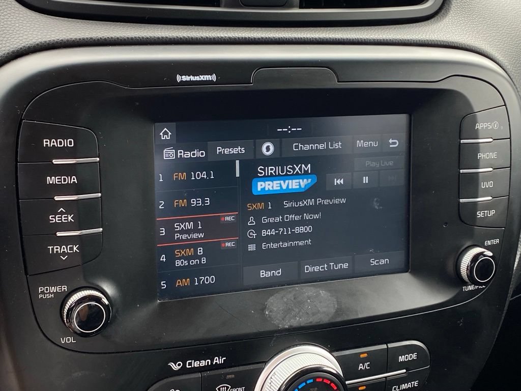 Used 2018 Kia Soul + FWD image 17