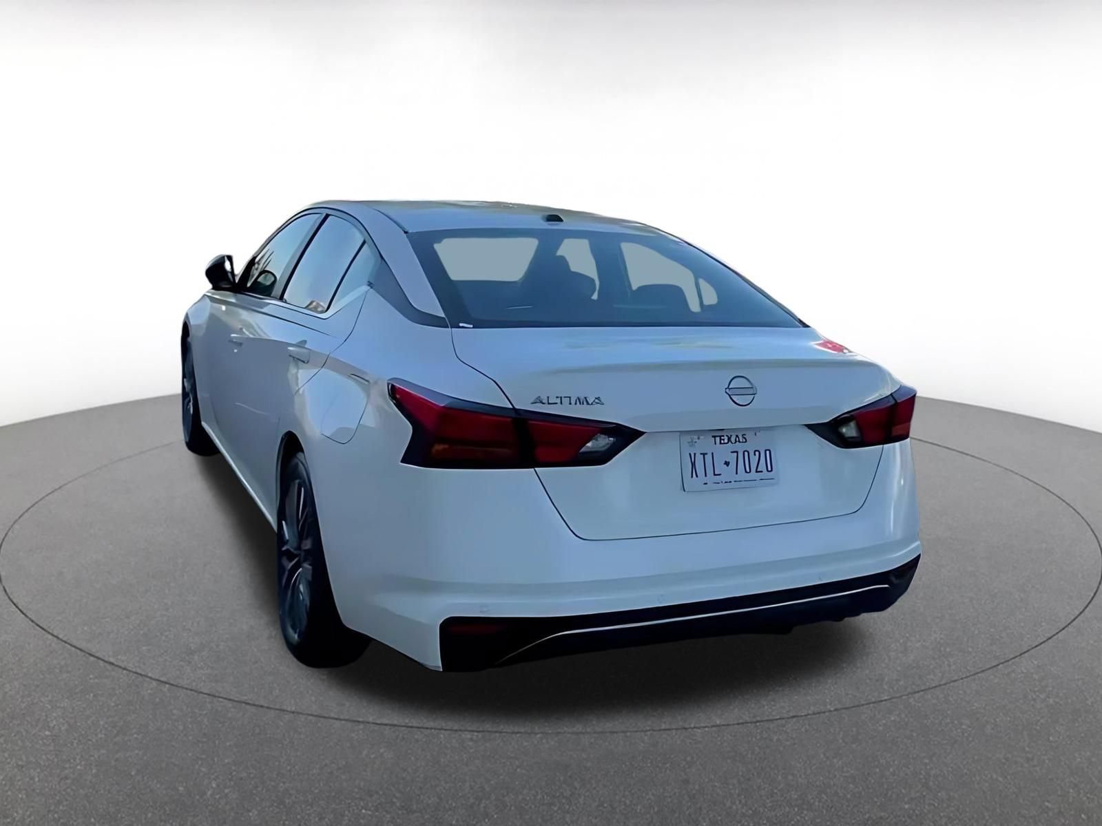 Used 2026 Nissan Altima 2.5 SV FWD image 11