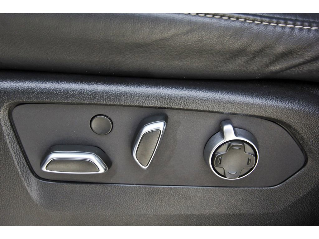 Certified 2024 Cadillac Escalade Sport Platinum w/ LPO, ONYX Package image 29