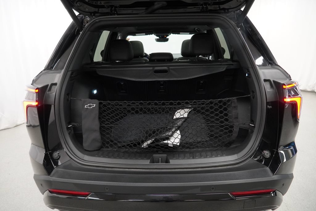 Certified 2025 Chevrolet Equinox RS w/ Safety and Technology Package FWD image 28