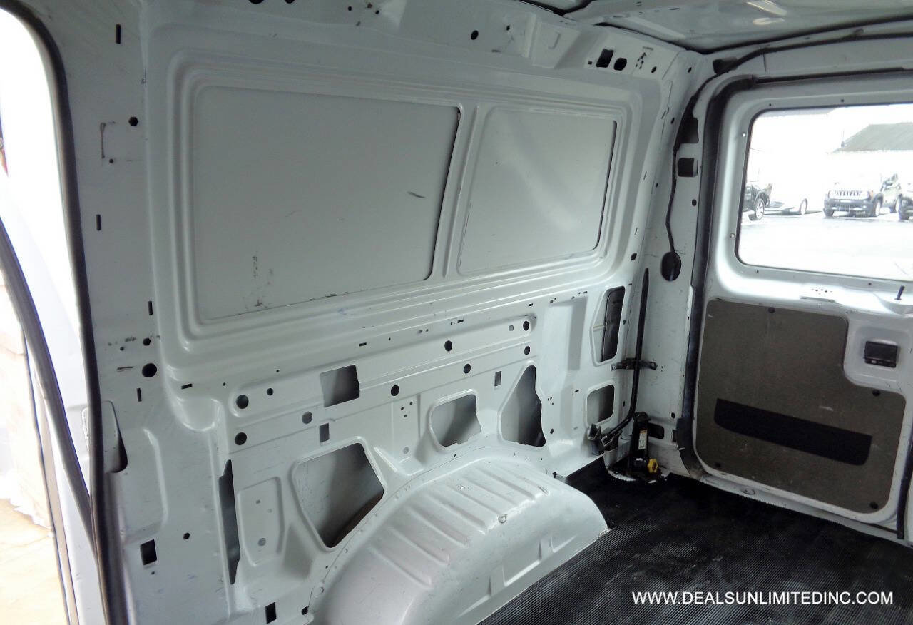 Used 2014 Ford E-250 and Econoline 250 w/ Power Group RWD image 19