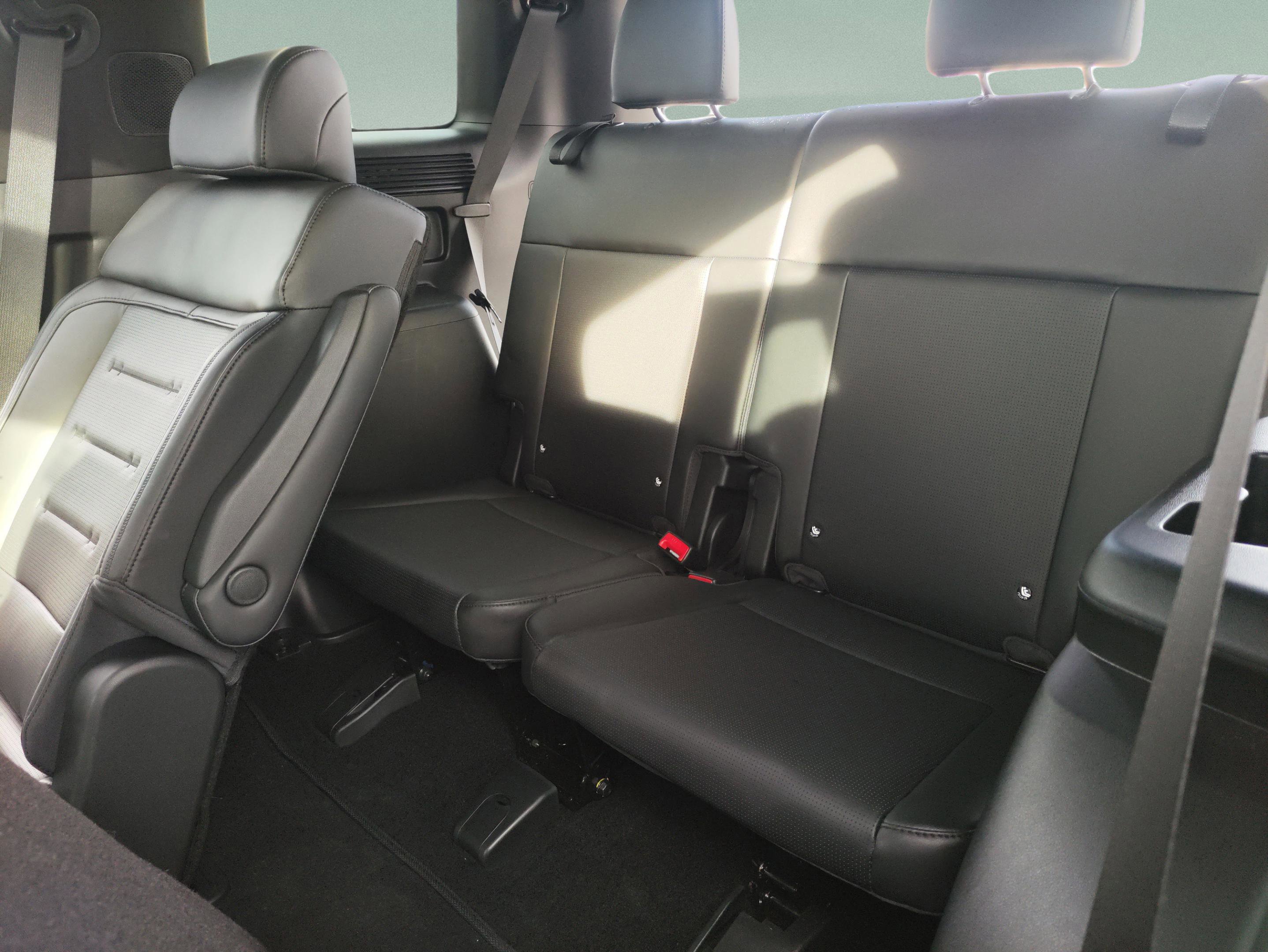 Used 2024 Hyundai Santa Fe Calligraphy image 12